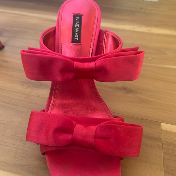 Nine West Two Strap Square Toe Heels Size 8.5M - Picture 5 of 6